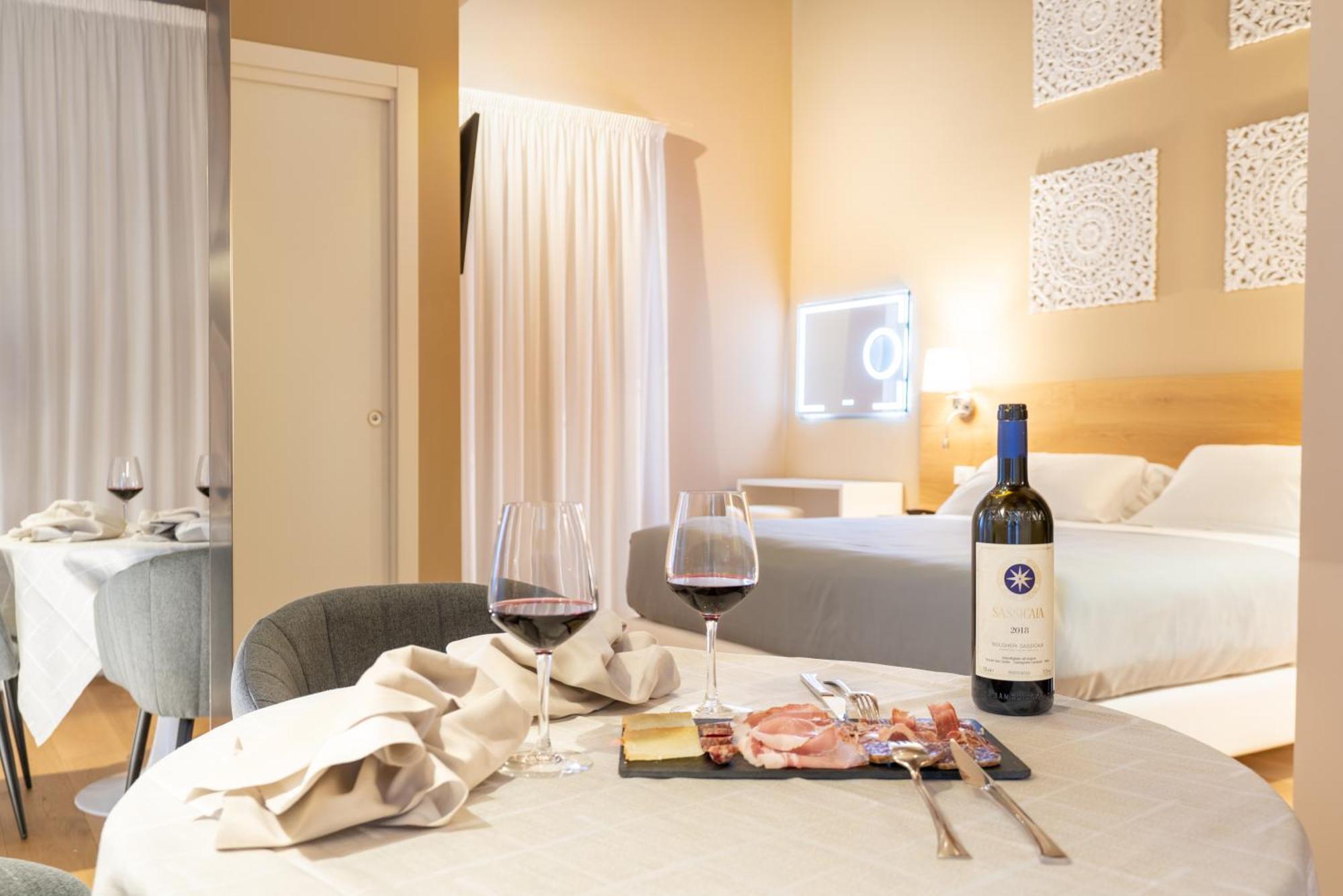 Gg8 Hotel & Suite Spa Gualdo Tadino Exteriör bild